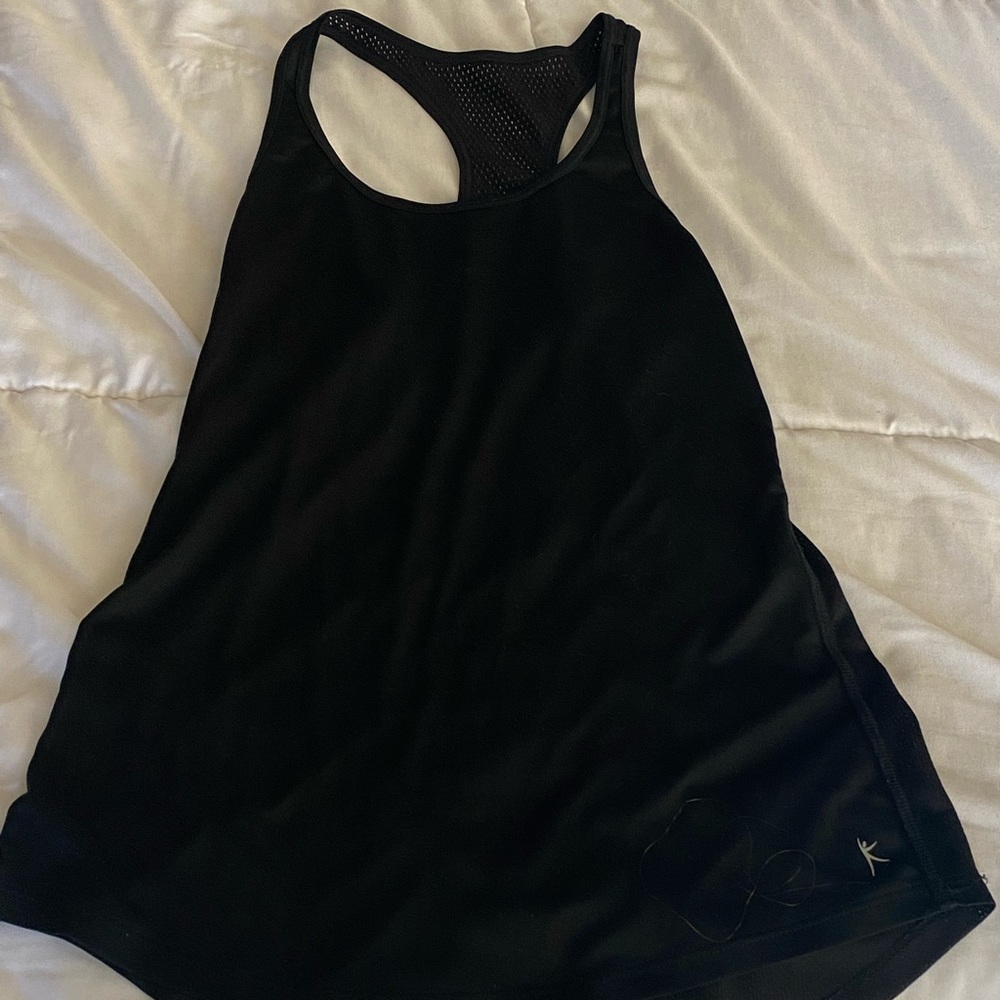 Black workout tank top